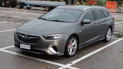 Opel Insignia Station Wagon 2.0 BiTurbo CDTI S&S AWD aut. Sports GSi (3)