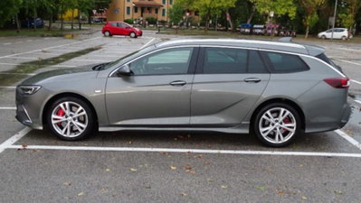 Opel Insignia Station Wagon 2.0 BiTurbo CDTI S&S AWD aut. Sports GSi (4)