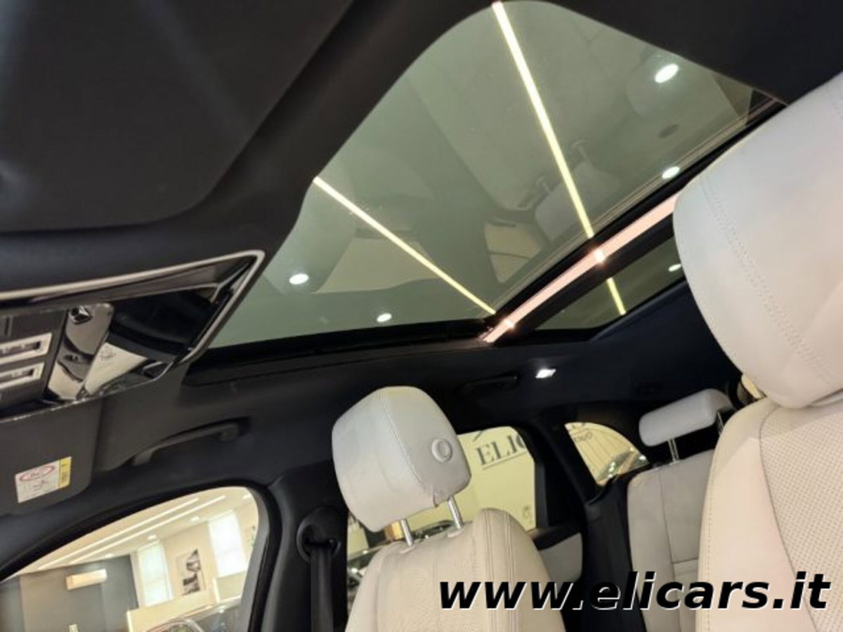 Land Rover Range Rover Velar 2.0D I4 240 CV R-Dynamic (9)