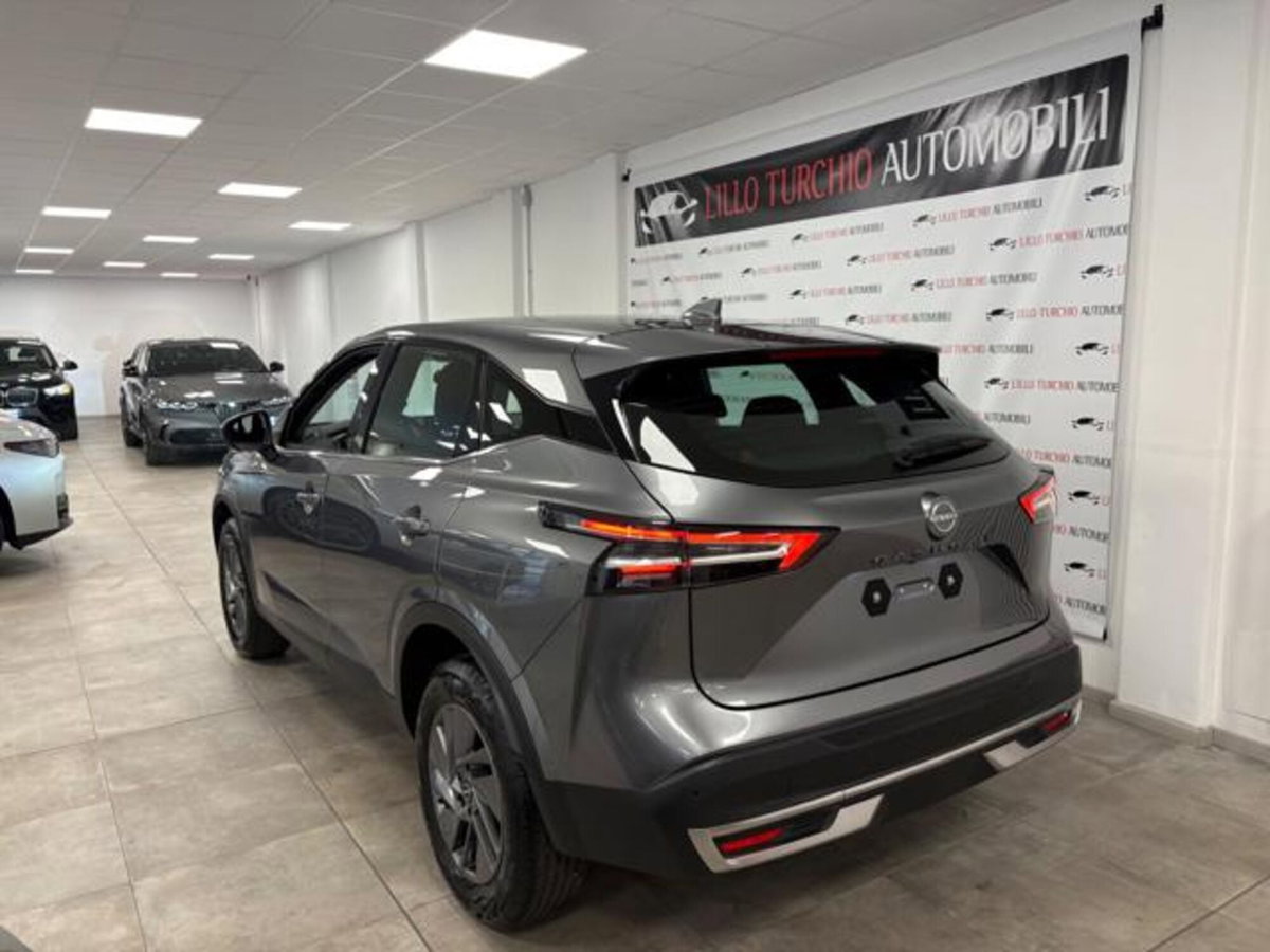 Nissan Qashqai 1.3 mhev Acenta 2wd 140cv (4)