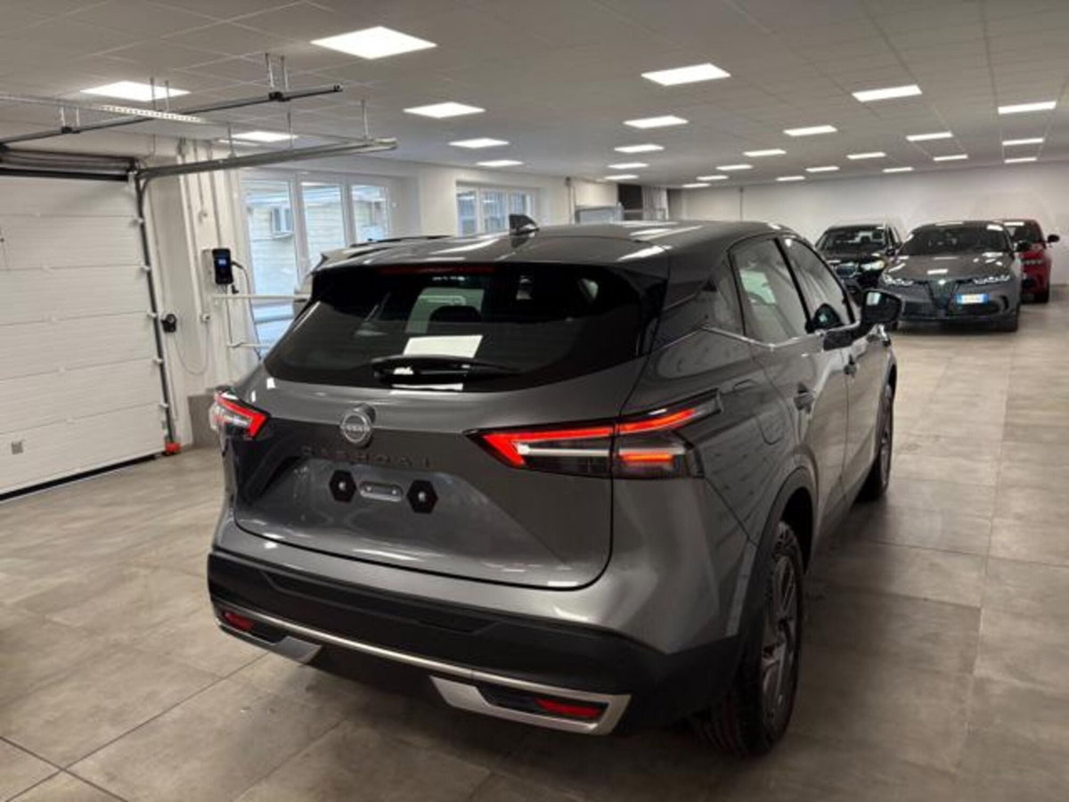 Nissan Qashqai 1.3 mhev Acenta 2wd 140cv (6)