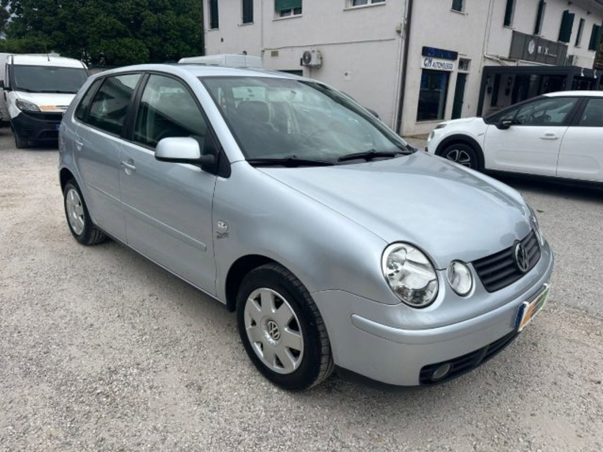 Volkswagen Polo 1.2 5p. X Air (11)