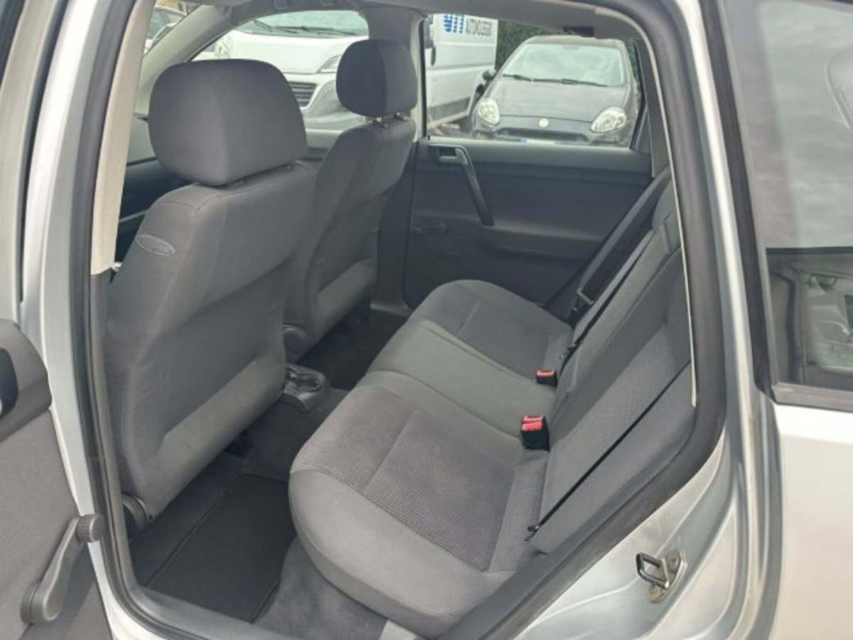 Volkswagen Polo 1.2 5p. X Air (6)