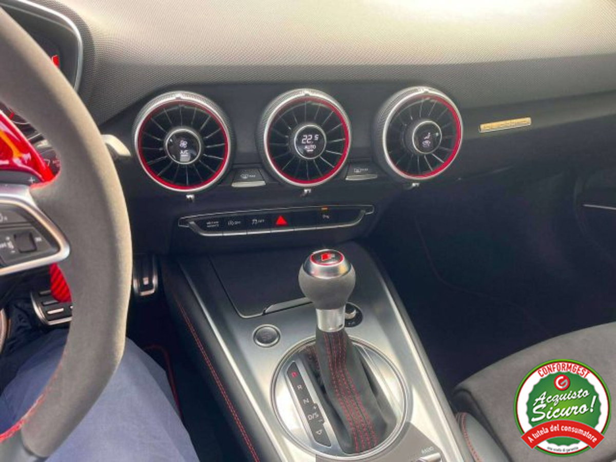 Audi TT Coupé Coupe 45 2.0 tfsi quattro s-tronic (11)