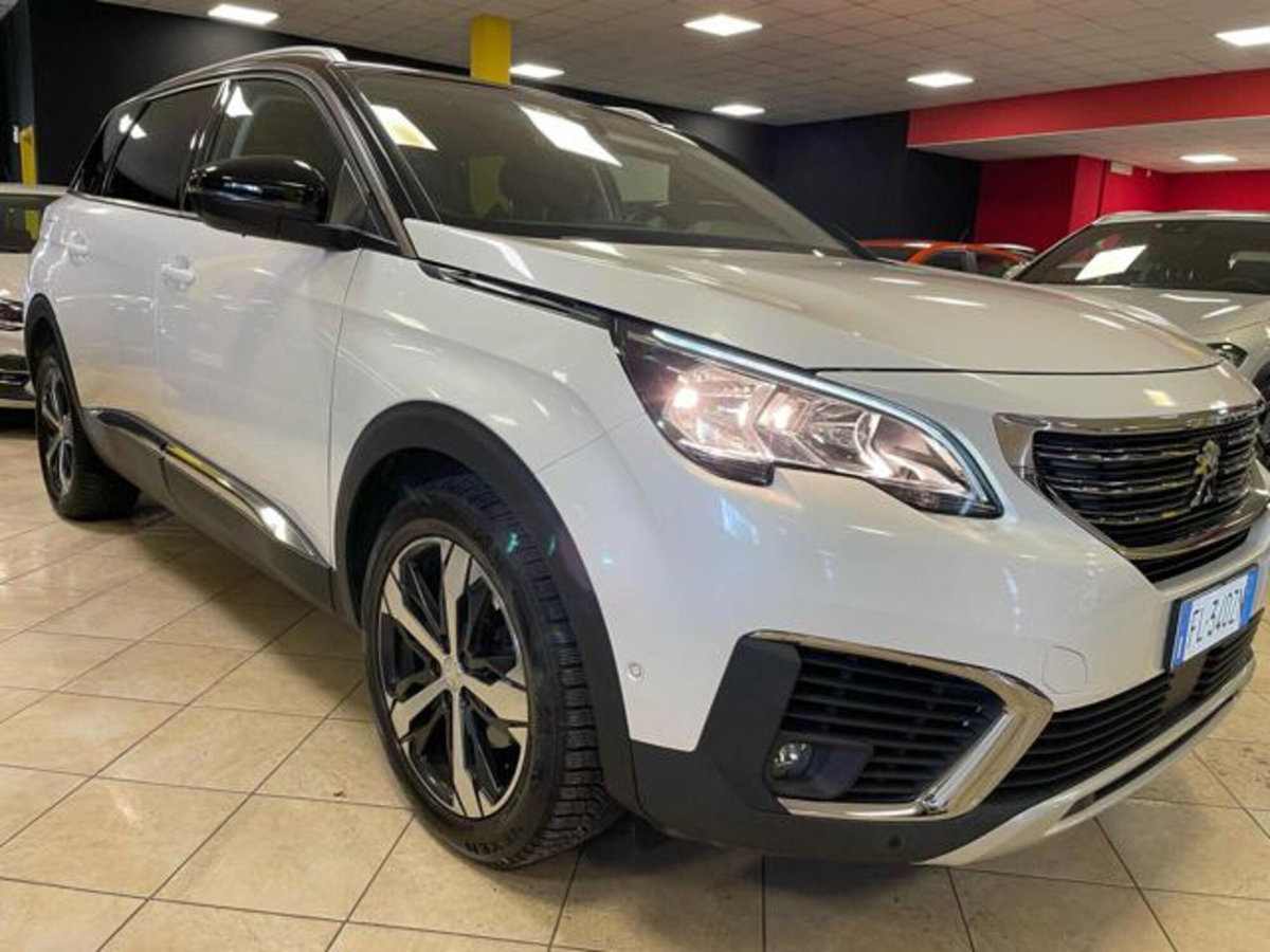 Peugeot 5008 BlueHDi 120 S&S Allure (11)
