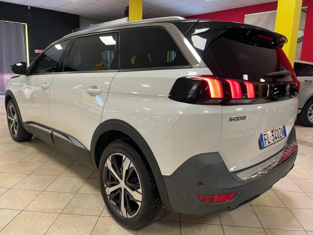 Peugeot 5008 BlueHDi 120 S&S Allure (6)