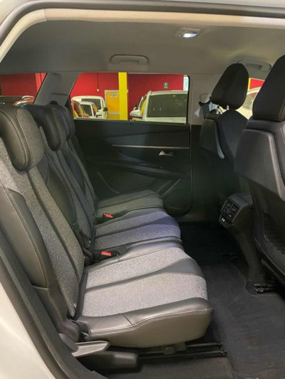 Peugeot 5008 BlueHDi 120 S&S Allure (9)