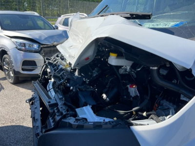 Toyota Proace Max Furgone Max 33 2.2d 120cv L2H2 Business (3)