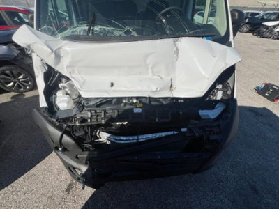 Toyota Proace Max Furgone Max 33 2.2d 120cv L2H2 Business (4)