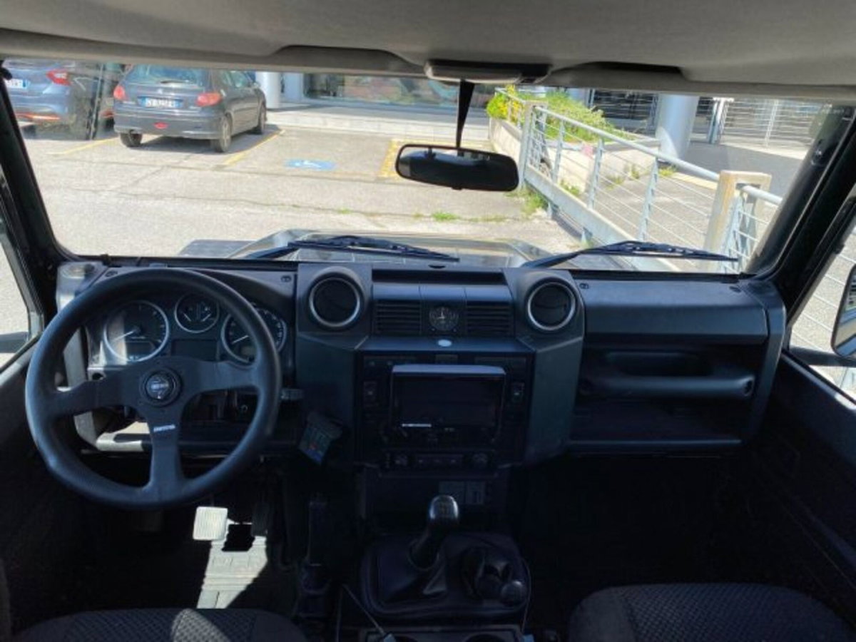 Land Rover Defender 130 2.4 TD4 CrewCab S (8)
