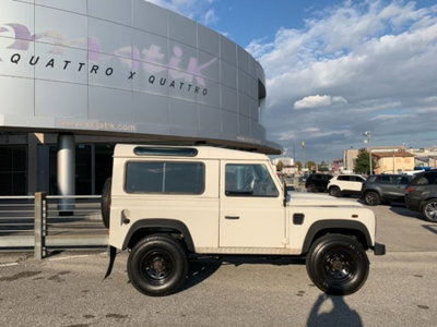 Land Rover Defender 90 2.4 TD4 Station Wagon S (2)