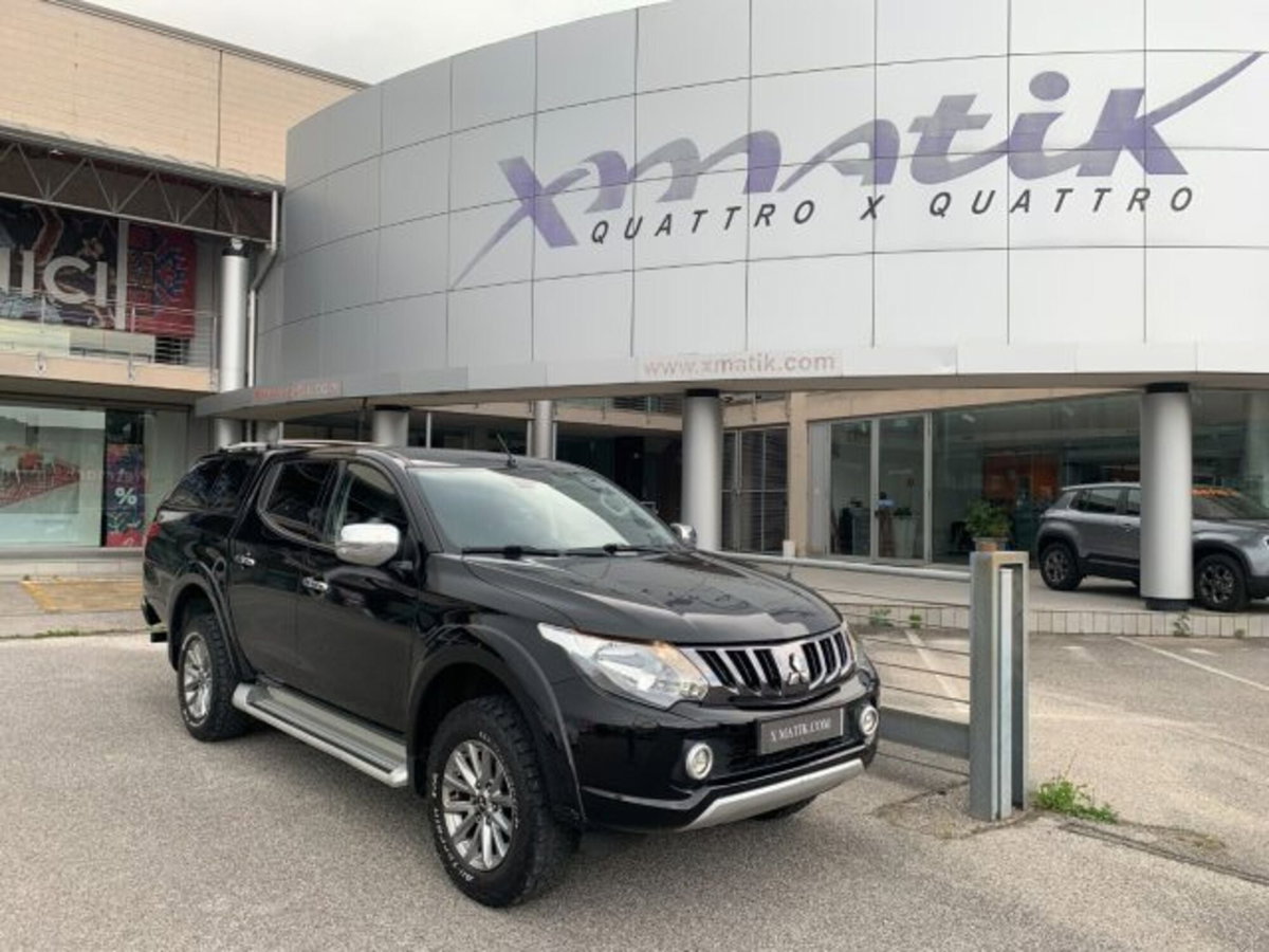 Mitsubishi L200 2.4 DI-D/181CV Double Cab Intense Hp Mivec