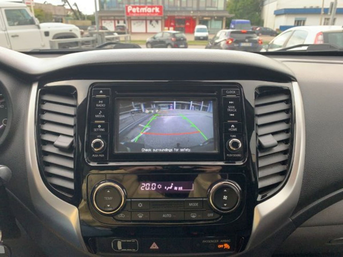 Mitsubishi L200 2.4 DI-D/181CV Double Cab Intense Hp Mivec (10)