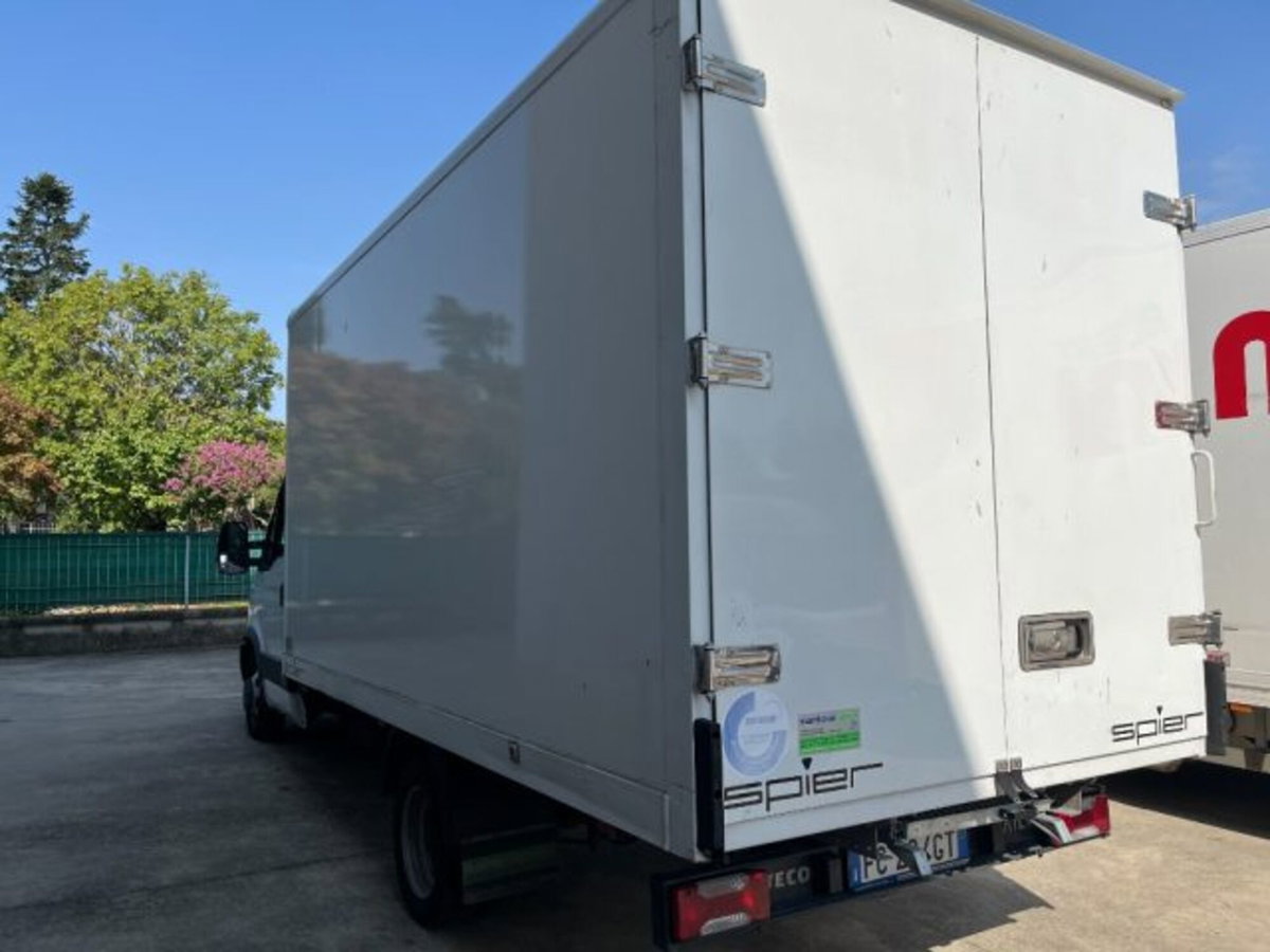 Iveco Daily Telaio 35C15 BTor 3.0 HPT PL-RG Cabinato (5)