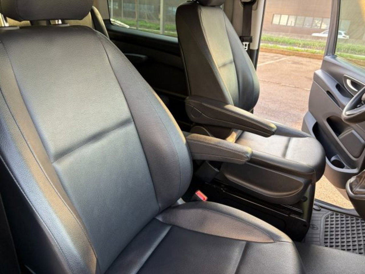 Mercedes-Benz Vito 2.0 110 CDI PC Mixto Compact (14)