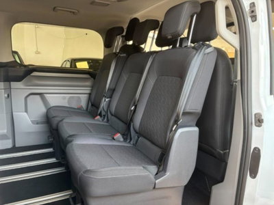 Ford Tourneo Custom 320 2.0 EcoBlue 150CV PC Titanium (10)