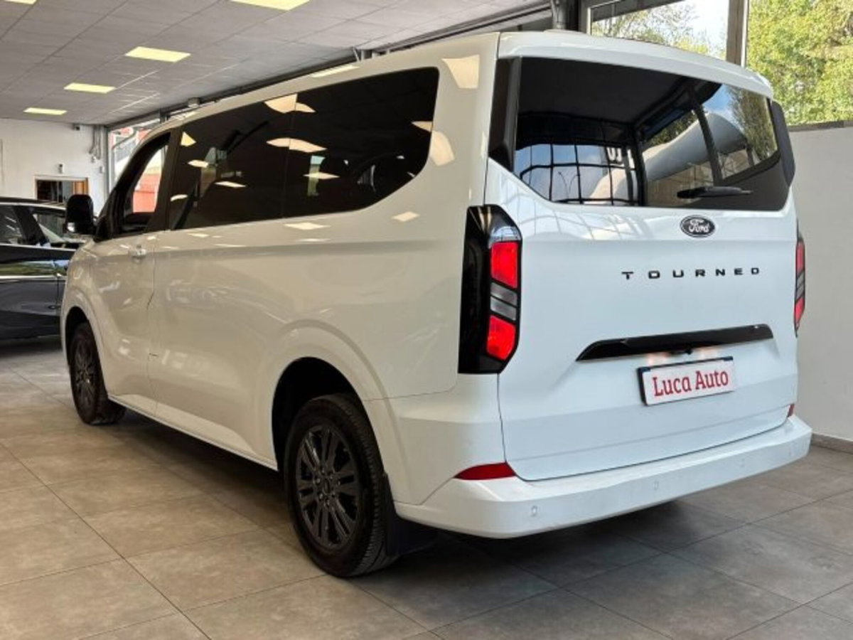 Ford Tourneo Custom 320 2.0 EcoBlue 150CV PC Titanium (6)