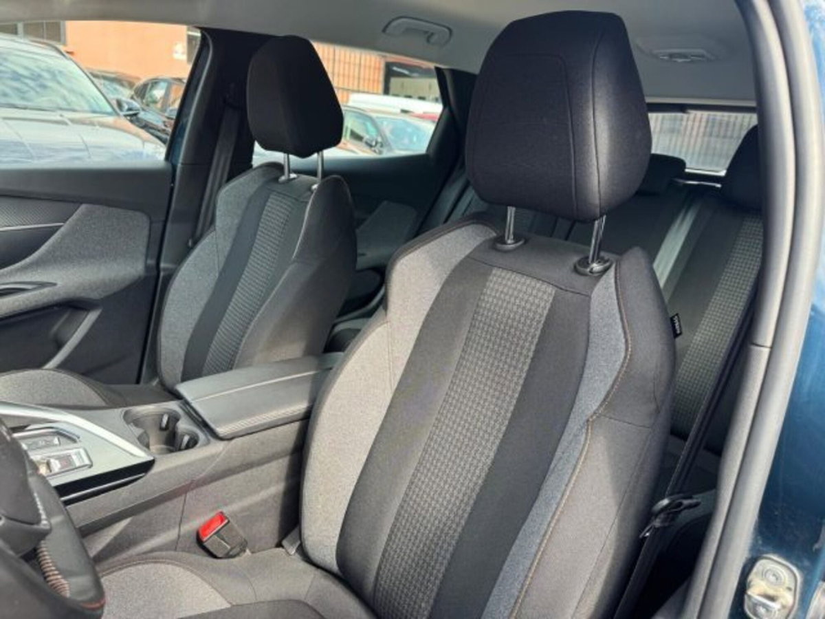 Peugeot 3008 BlueHDi 130 S&S EAT8 Active Pack (15)