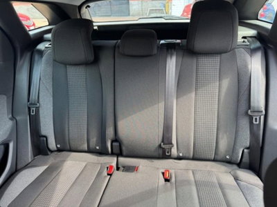 Peugeot 3008 BlueHDi 130 S&S EAT8 Active Pack (17)