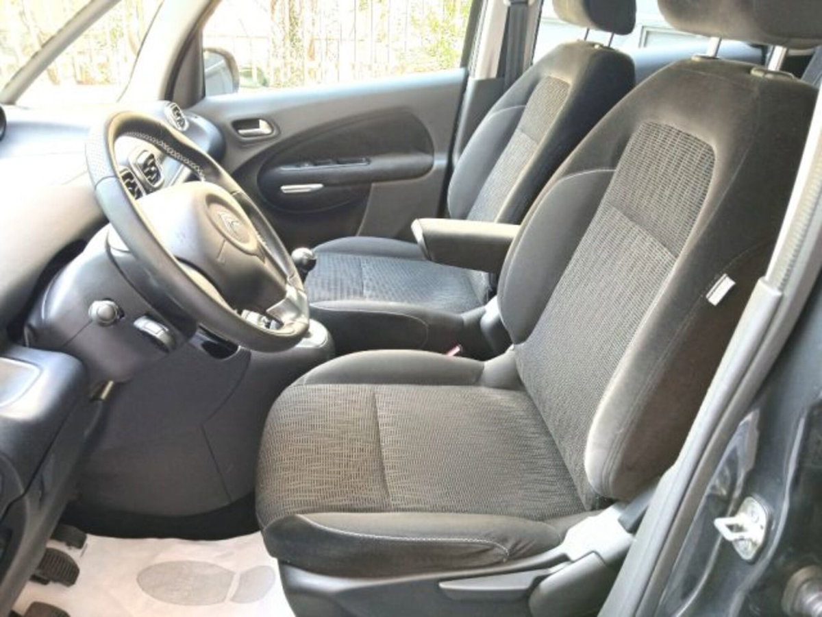 Citroen C3 Picasso 1.4 VTi 95 Exclusive Style (8)