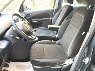 Citroen C3 Picasso 1.4 VTi 95 Exclusive Style (8)