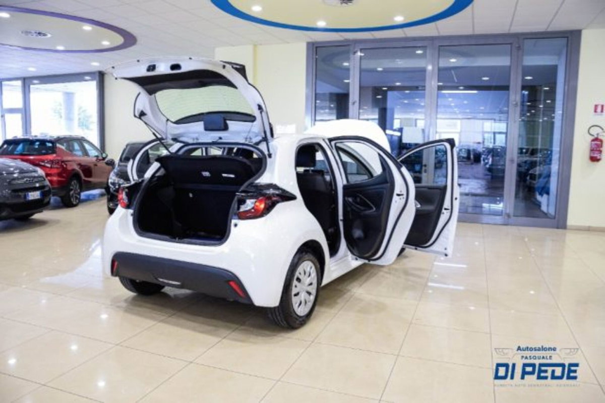 Toyota Yaris Cross 1.5 Hybrid 5p. E-CVT Active (10)