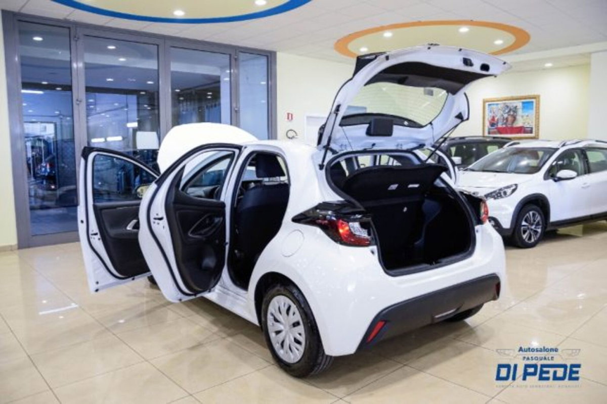 Toyota Yaris Cross 1.5 Hybrid 5p. E-CVT Active (12)