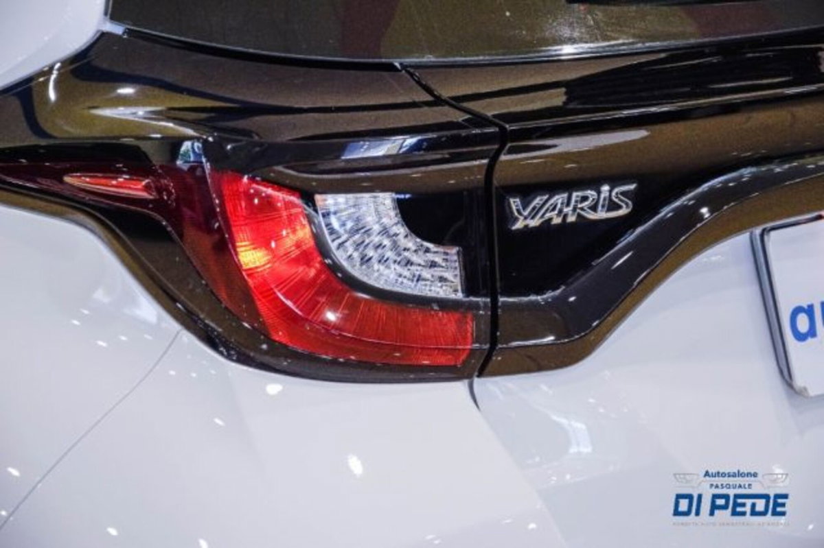 Toyota Yaris Cross 1.5 Hybrid 5p. E-CVT Active (18)