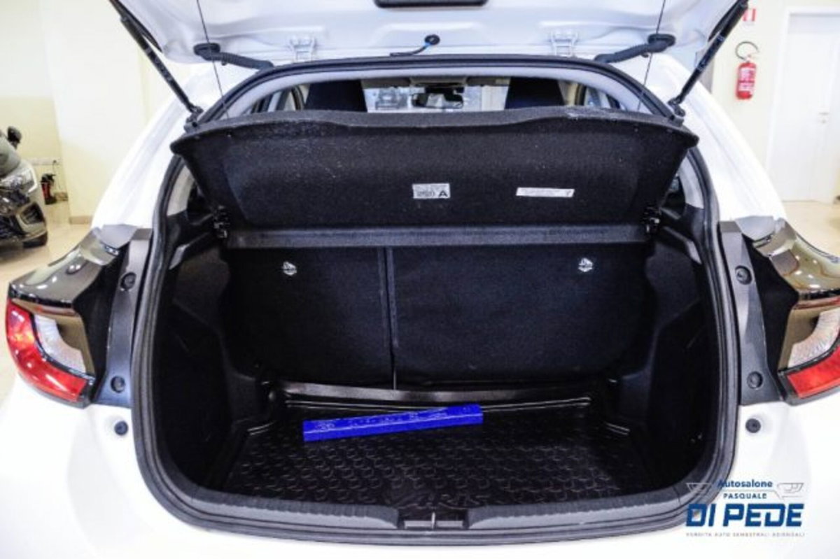 Toyota Yaris Cross 1.5 Hybrid 5p. E-CVT Active (19)