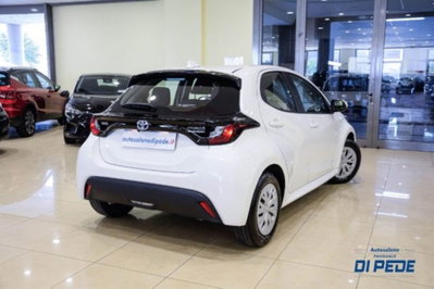 Toyota Yaris Cross 1.5 Hybrid 5p. E-CVT Active (4)