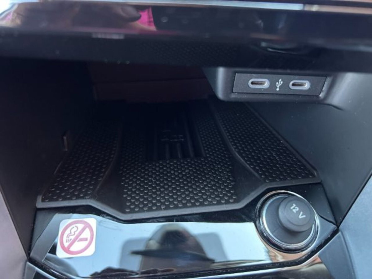 Volkswagen T-Roc 1.0 tsi R-Line 115cv (11)
