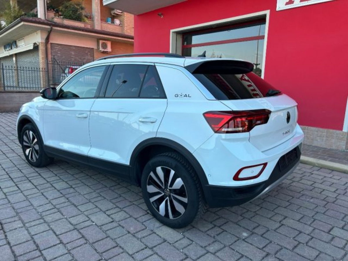 Volkswagen T-Roc 1.0 tsi R-Line 115cv (4)