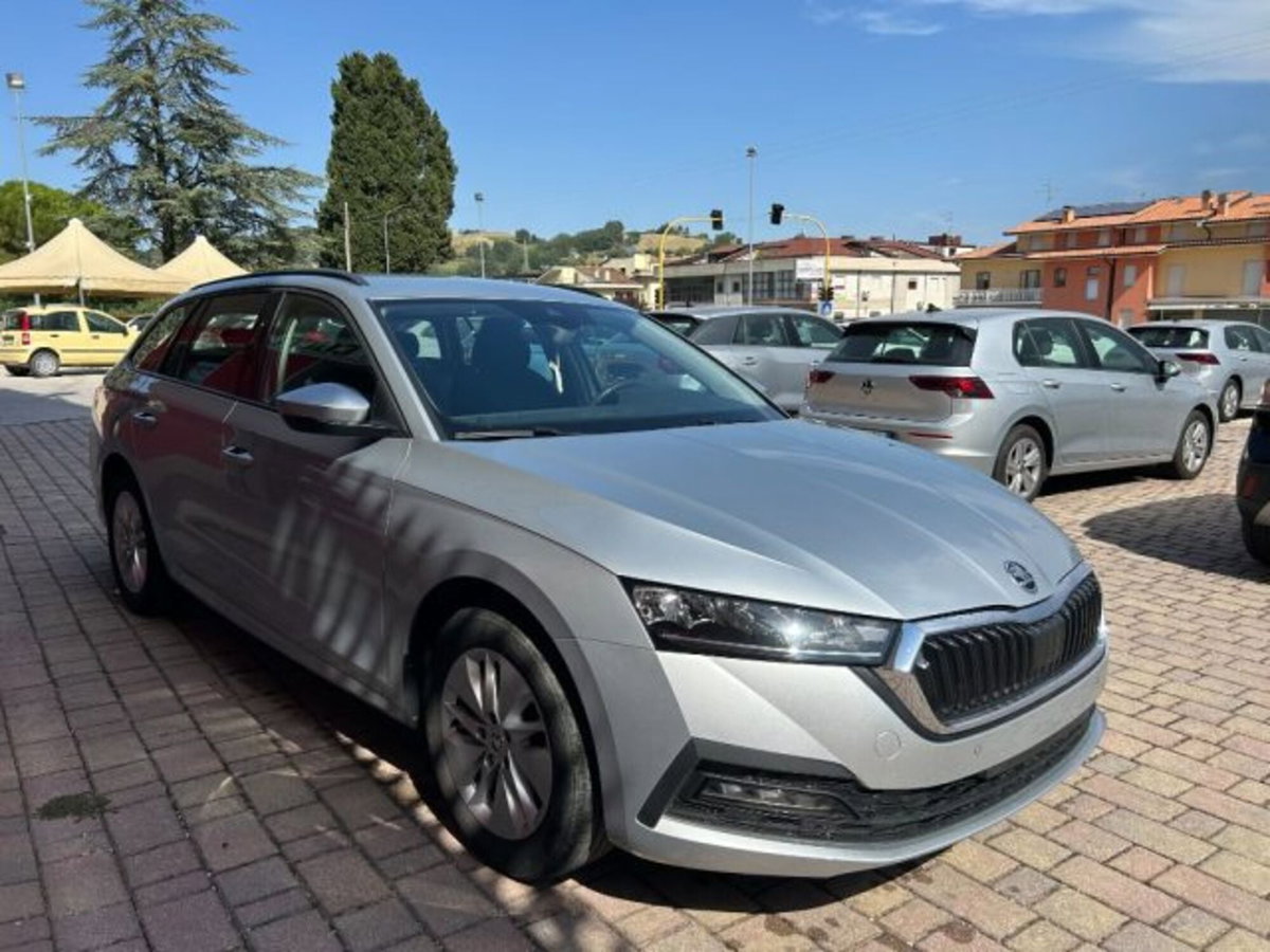 Skoda Octavia Station Wagon 1.5 G-TEC DSG Wagon Ambition (2)