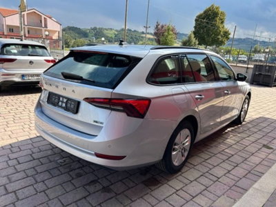 Skoda Octavia Station Wagon 1.5 G-TEC DSG Wagon Ambition (3)