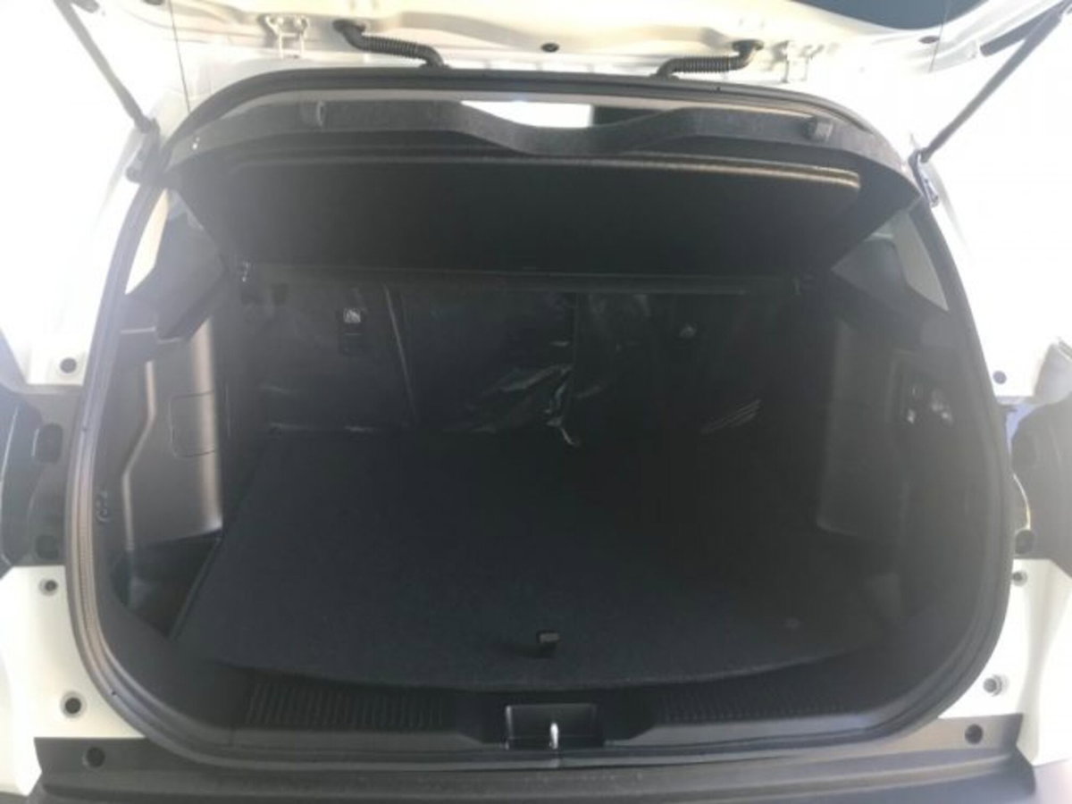Suzuki S-Cross 1.4h Top 2wd 110cv (12)