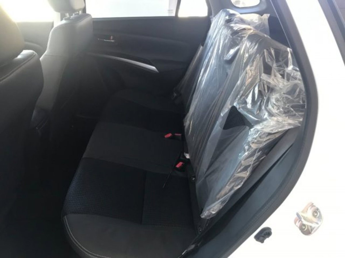 Suzuki S-Cross 1.4h Top 2wd 110cv (5)