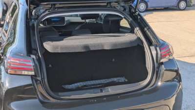 Peugeot 208 50 kWh Allure (17)