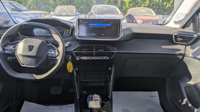 Peugeot 208 50 kWh Allure (6)