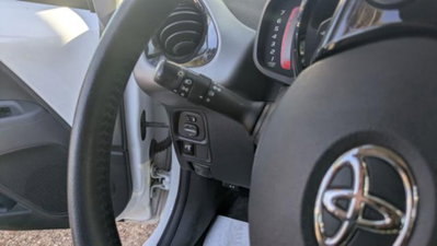 Toyota Aygo X 1.0 Lounge 72cv (6)
