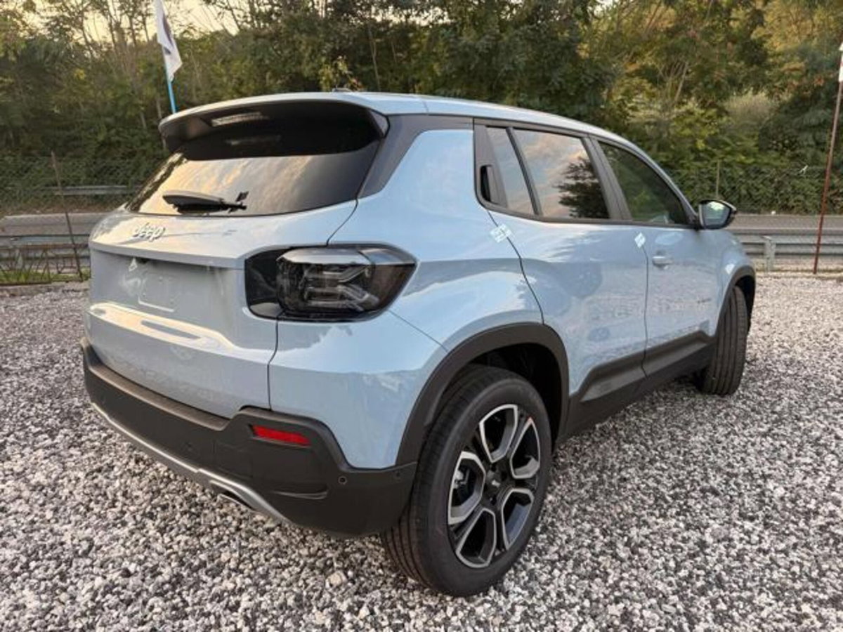 Jeep Avenger 1.2 turbo e-hybrid mhev Summit fwd 110cv edct6 (3)
