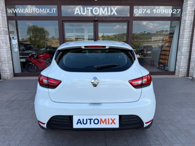 Renault Clio dCi 8V 75 CV 5 porte Moschino Life (10)