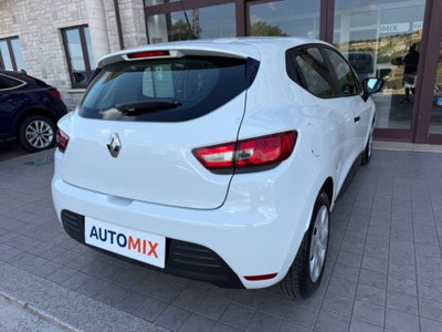 Renault Clio dCi 8V 75 CV 5 porte Moschino Life (13)