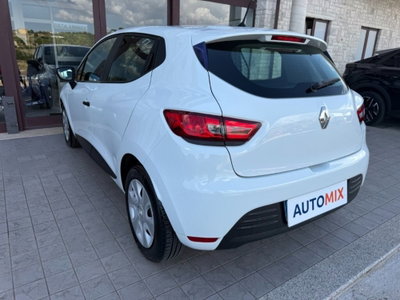 Renault Clio dCi 8V 75 CV 5 porte Moschino Life (15)