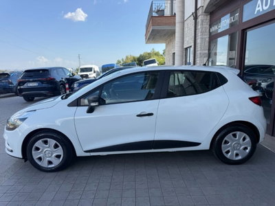 Renault Clio dCi 8V 75 CV 5 porte Moschino Life (9)