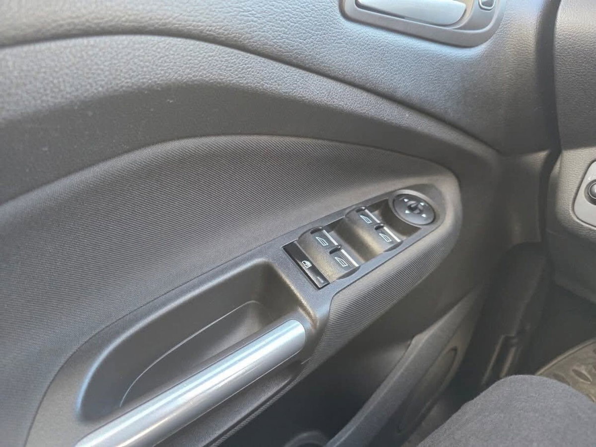 Ford C-Max 1.5 TDCi 120CV Powershift Start&Stop Titanium (15)