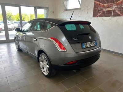 Lancia Delta 2.0 MJT DPF Gold (4)