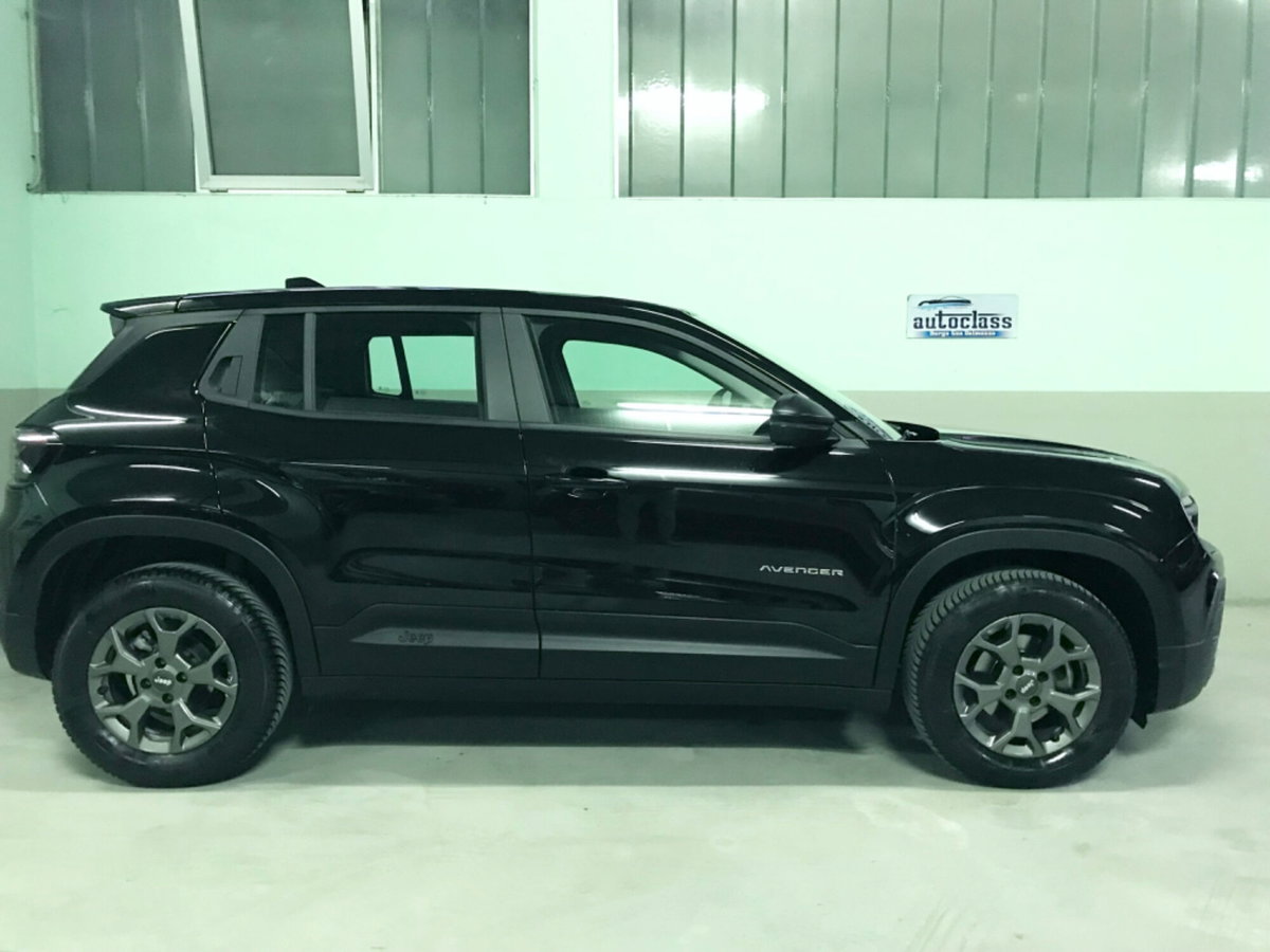 Jeep Avenger 1.2 turbo Longitude fwd 100cv (3)