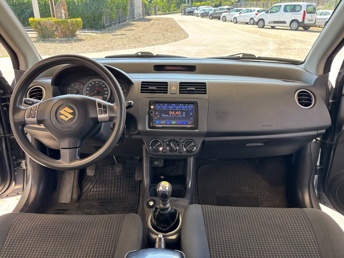 Suzuki Swift 1.3 DDiS 5p. GL (14)