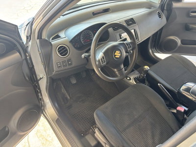 Suzuki Swift 1.3 DDiS 5p. GL (9)