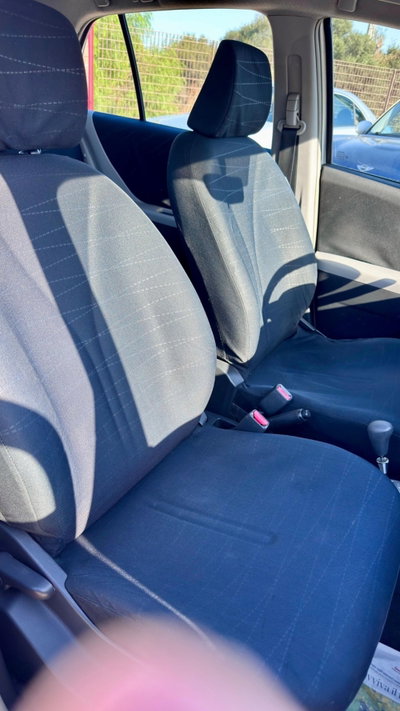 Toyota Yaris 1.3 5 porte M-MT Sol (10)